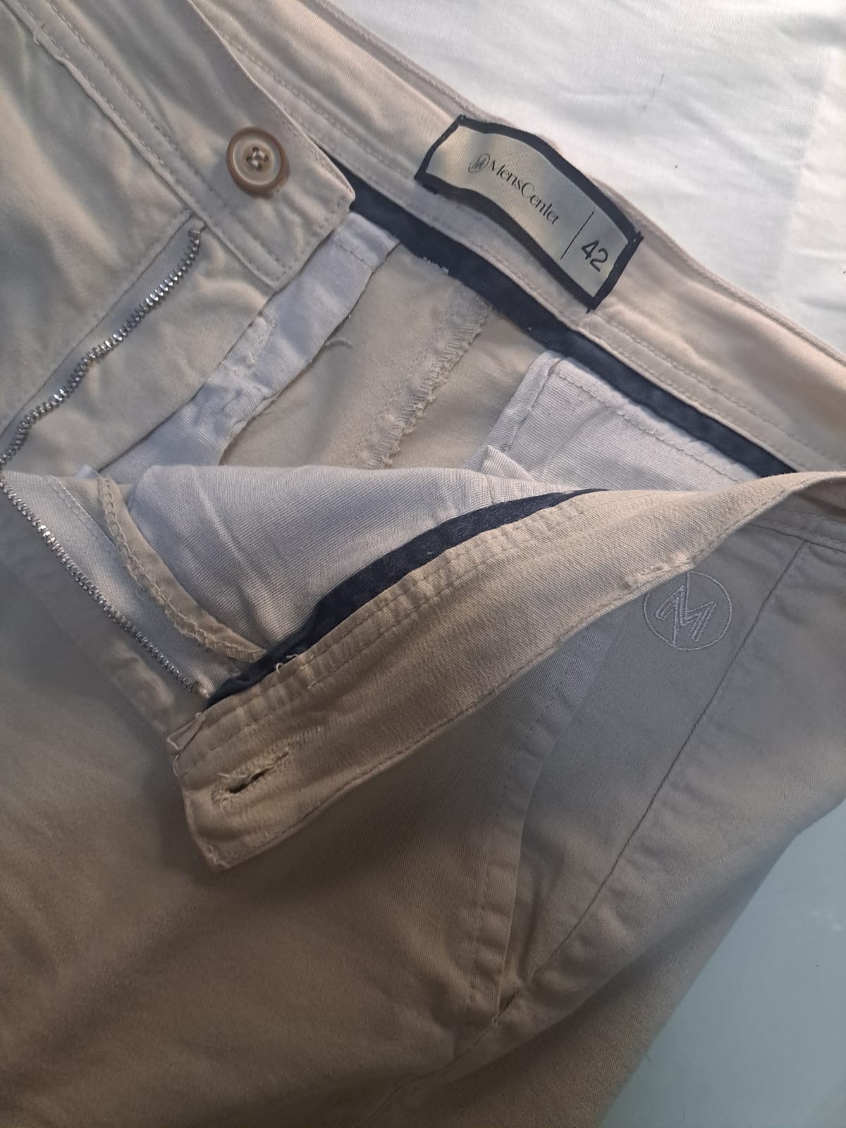 Calça alfaiataria slim sarja com elastano